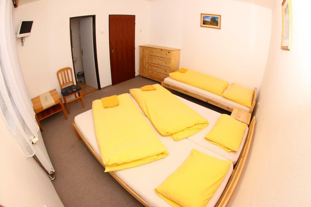 Yacht Club Barrandov Hotel Kožlí u Orlíka Екстериор снимка